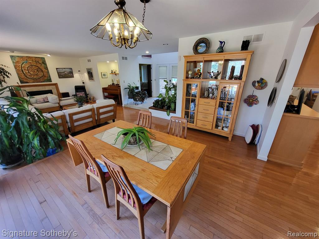 6358 TIMBERWOOD S, West Bloomfield, MI — Photo 26