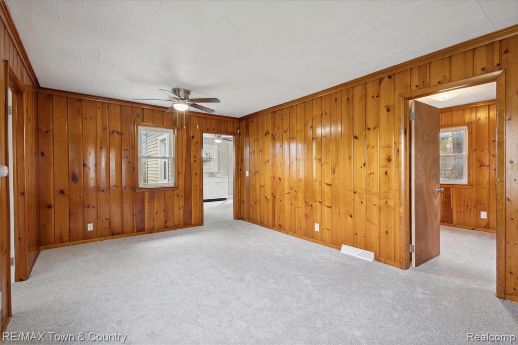 4127 DOUGLAS Avenue, Flint, MI 48506 — Photo 5
