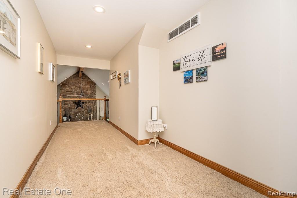 58900 12 Mile Road, New Hudson, MI 48165 — Photo 33