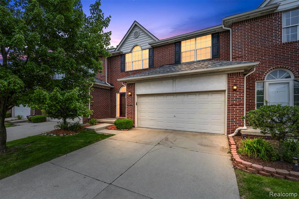 19208 W 11 Mile Road, Lathrup Village, MI 48076