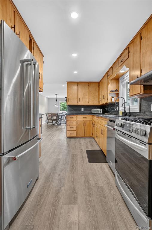 420 N Main Street, Almont, MI 48003 — Photo 15