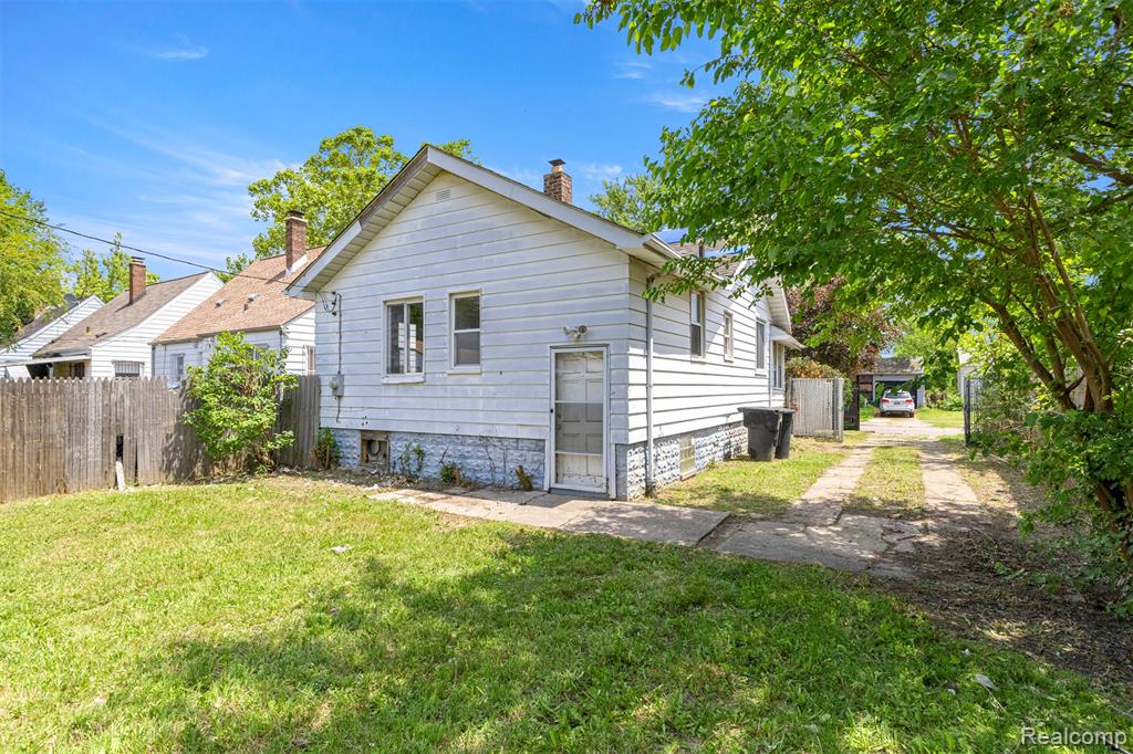 6025 Rosemont Avenue, Detroit, MI 48228 — Photo 22