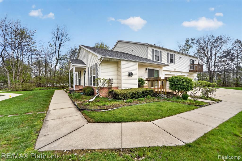 728 Griswold Street, Howell, MI 48843 — Photo 2