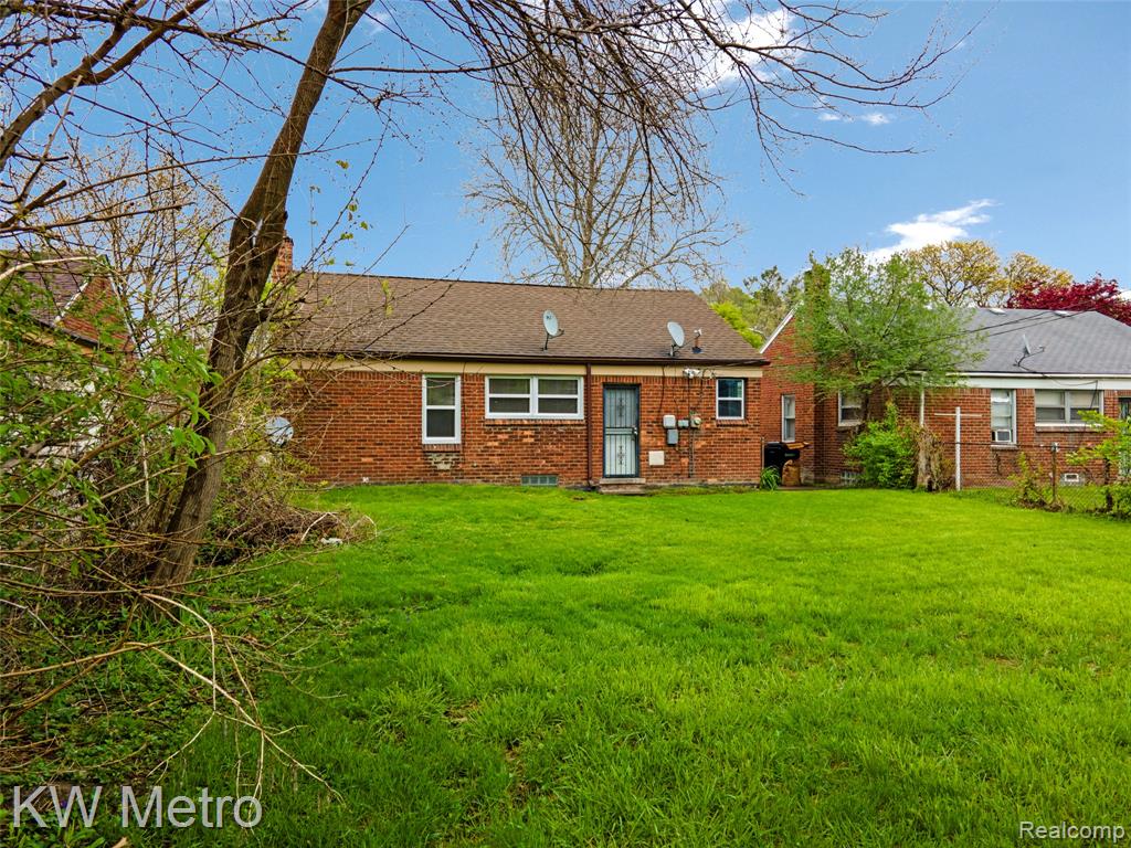 22591 N Kane Street, Detroit, MI 48223 — Photo 2