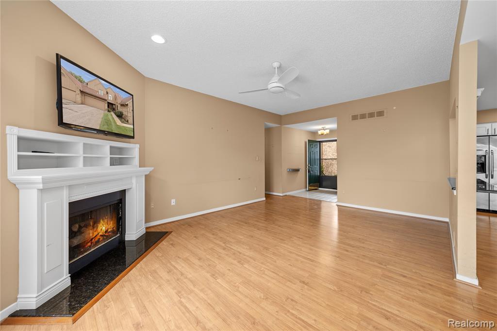 6607 Westbrooke Court, West Bloomfield, MI — Photo 7