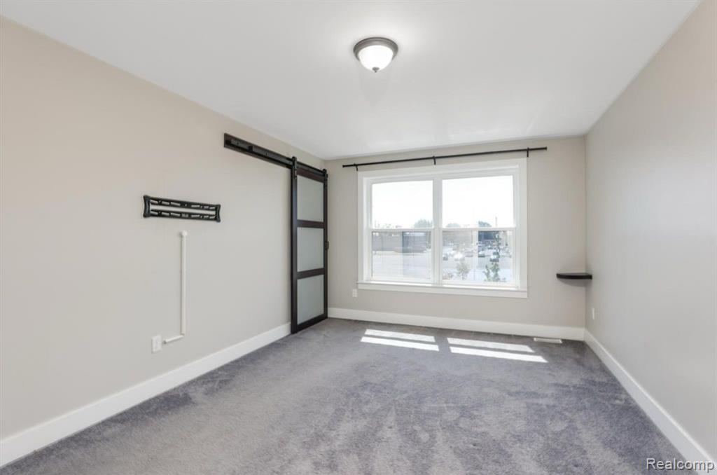 1755 E George Avenue, Hazel Park, MI 48030 — Photo 17
