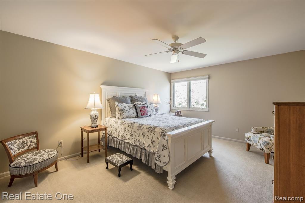 9316 LAKEBLUFF Drive, Clarkston, MI 48348 — Photo 40