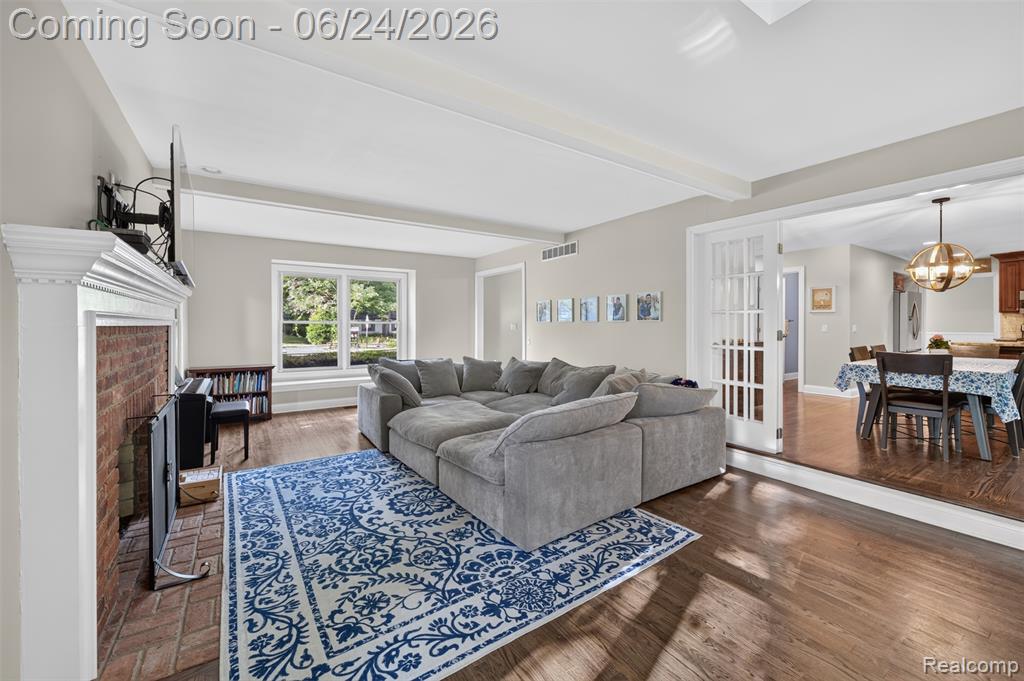 7556 Olde Sturbridge Trail, Clarkston, MI 48348 — Photo 4