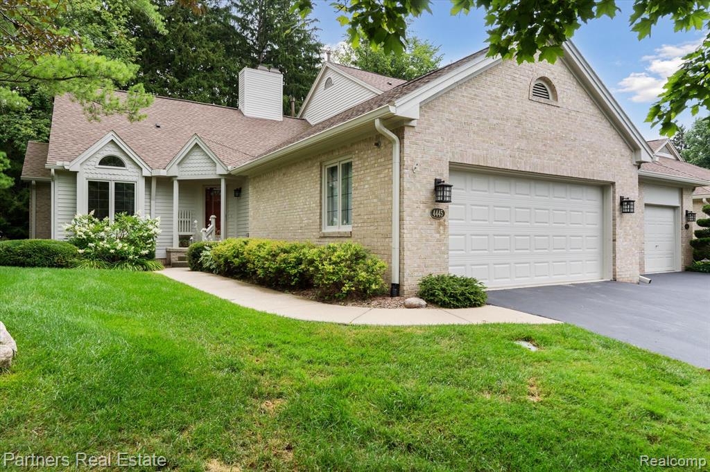 4445 Golf View Drive, Brighton, MI 48116 — front exterior