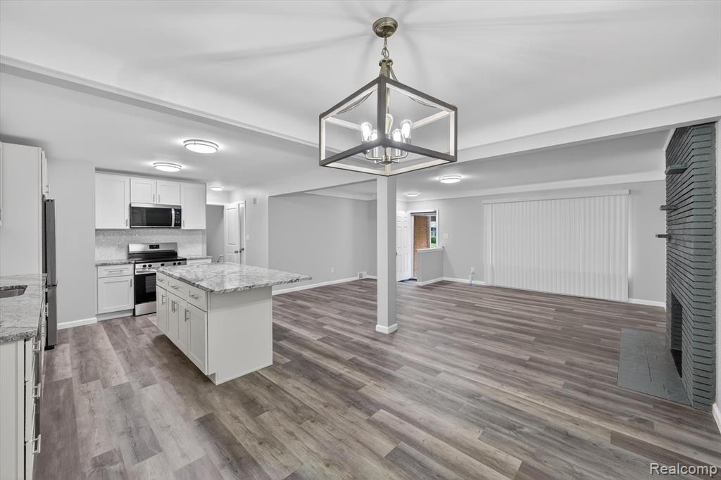 14203 Fenton, Redford, MI 48239 — Photo 11