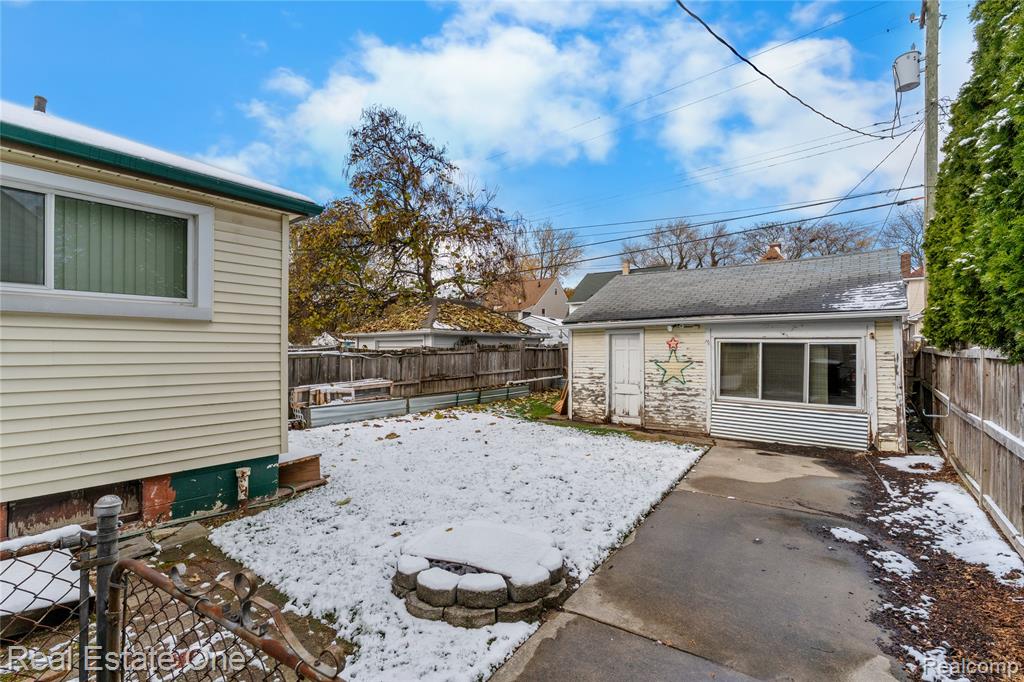 716 Kings Highway, Wyandotte, MI 48192 — Photo 27