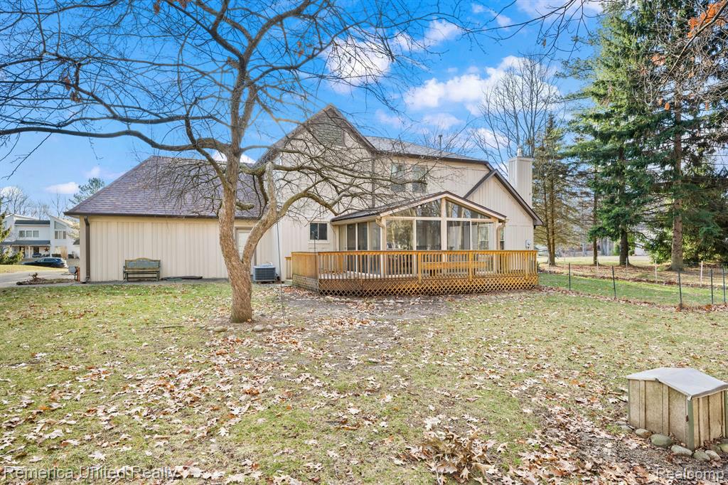 5112 KIERSTAN Drive, Brighton, MI 48114 — Photo 10