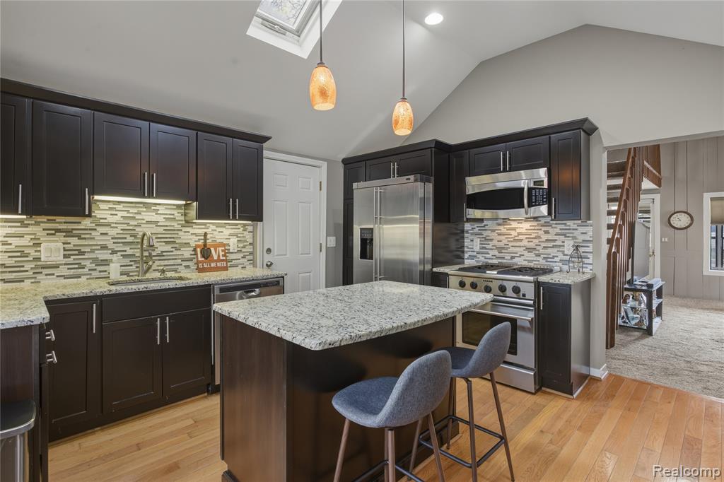 703 Parkdale Road, Rochester, MI 48307 — Photo 8