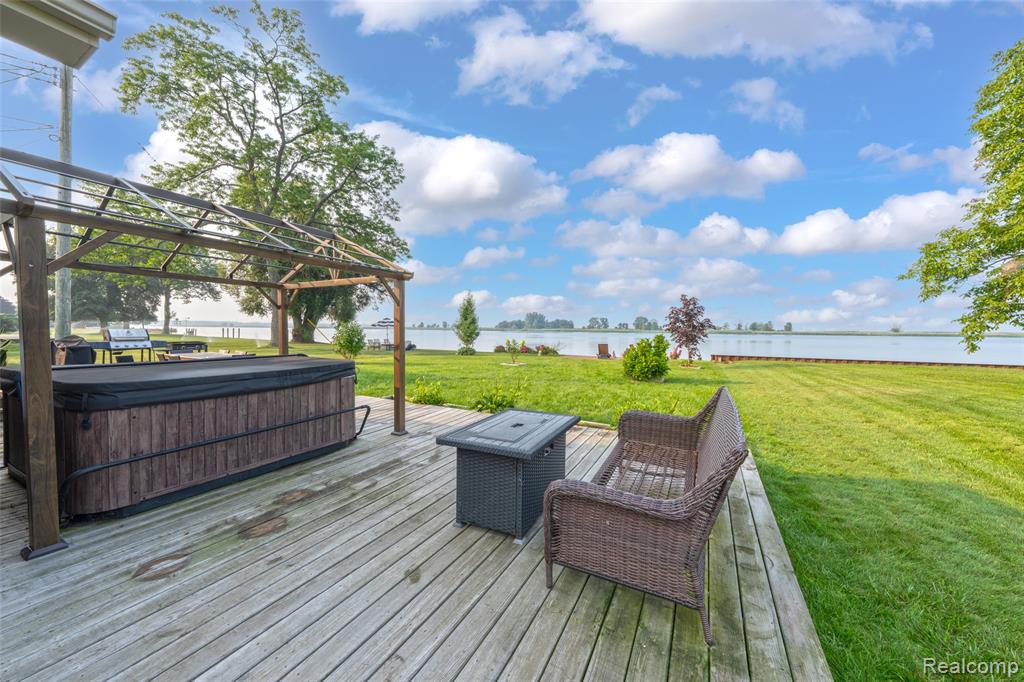7995 Colony Drive, Clay, MI 48001 — Photo 10