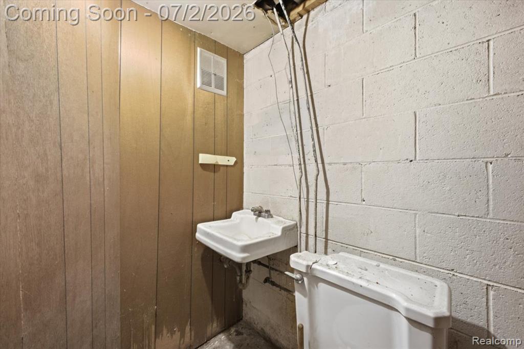 5202 Dupont Street, Flint, MI 48505 — Photo 16