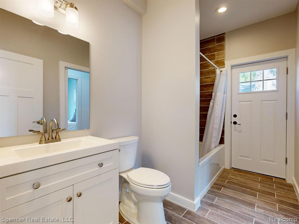 615 Dunleavy Drive, Highland, MI 48356 — Photo 21