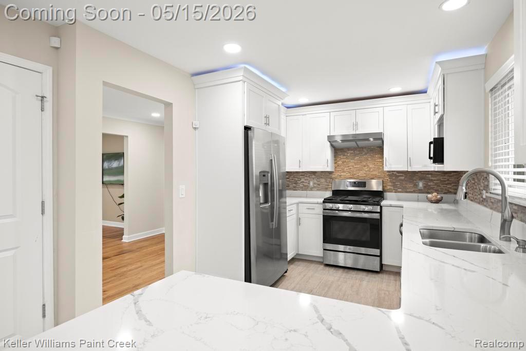 1195 Ashley Drive, Troy, MI 48085 — Photo 12