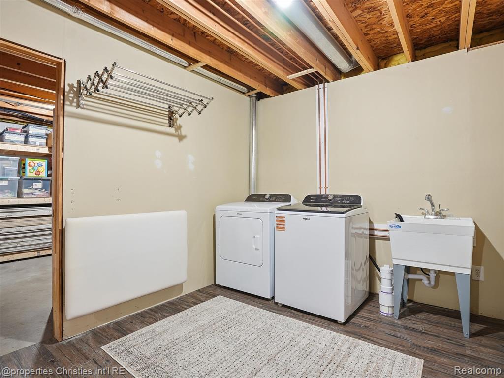 517 Cove View Drive, Waterford, MI 48327 — Photo 29