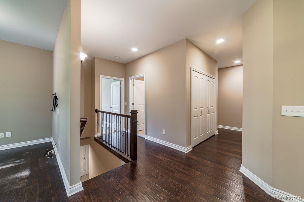 9546 KINGSWAY Circle, Clarkston, MI 48348 — Photo 7