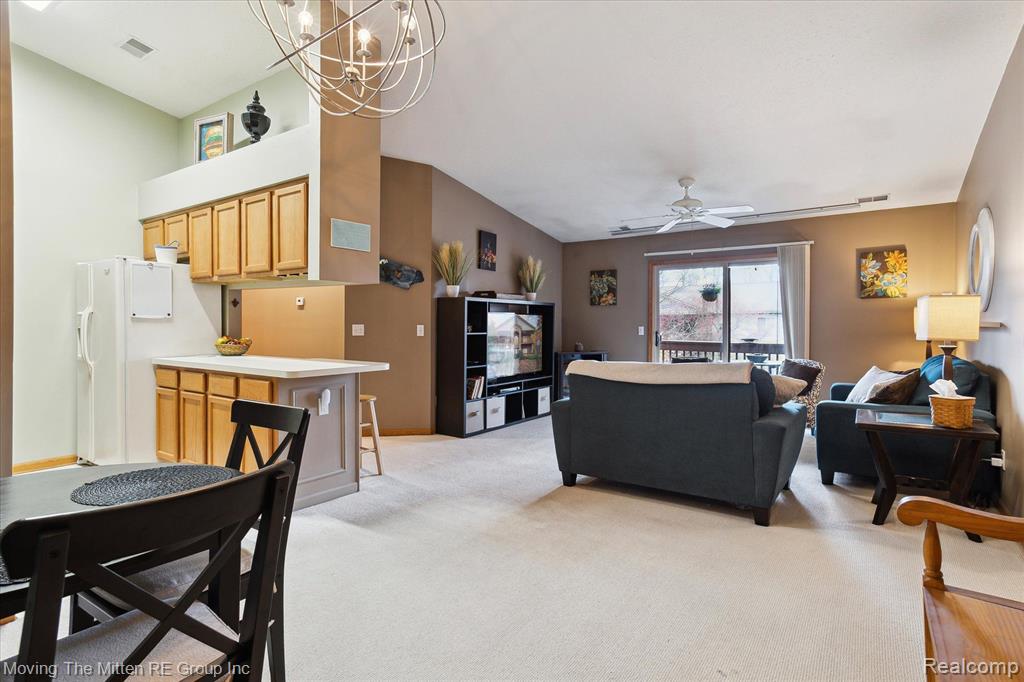 9755 WILDFLOWER, Belleville, MI 48111 — Photo 7