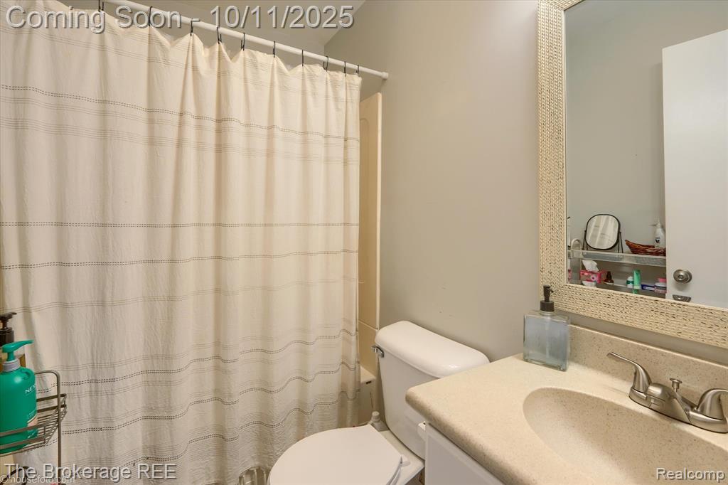 5241 Drayton Road, Clarkston, MI — Photo 28