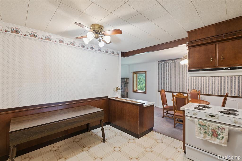7467 McCandlish Road, Grand Blanc, MI 48439 — Photo 15