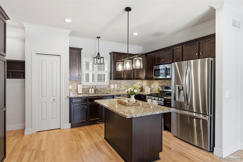 858 Reagan Street, Canton, MI 48188 — Photo 18