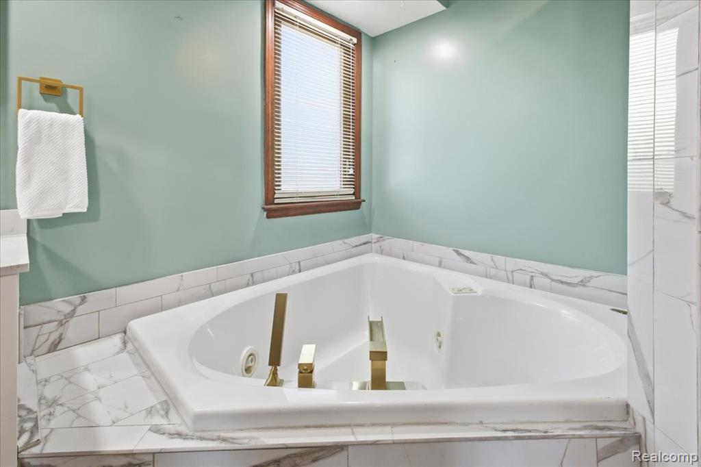 3338 Breckland Court, Ann Arbor, MI 48108 — Photo 25