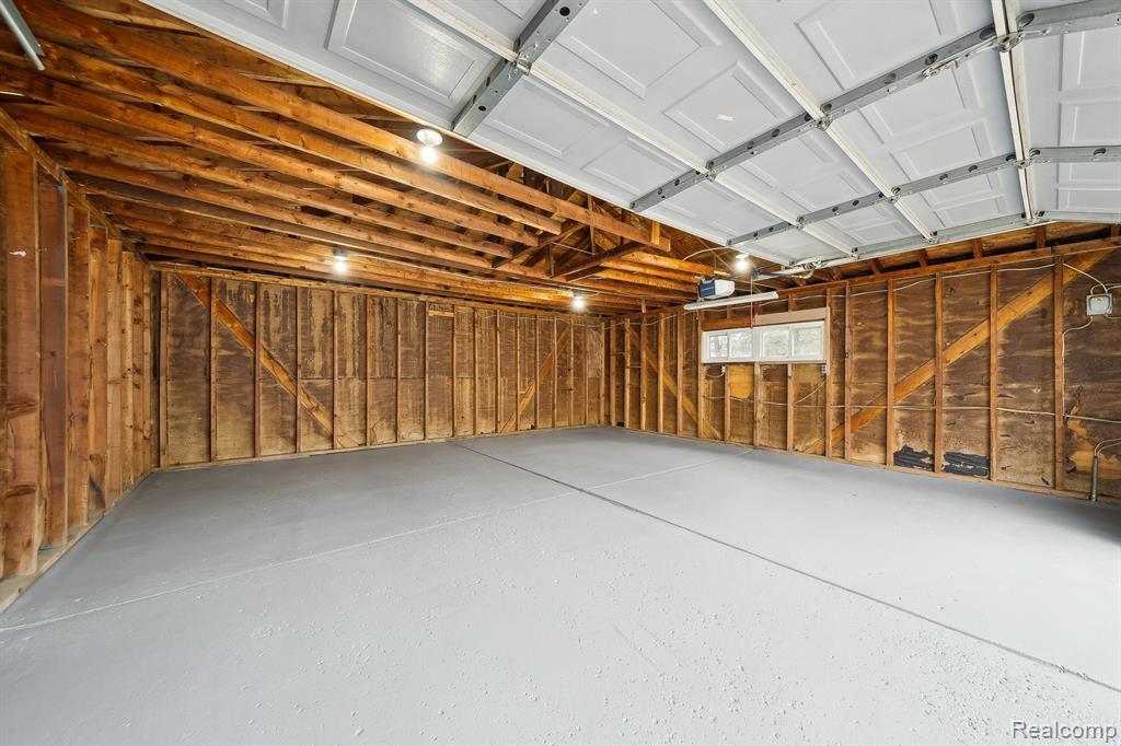 921 N EDGEWORTH Avenue, Royal Oak, MI 48067 — Photo 37