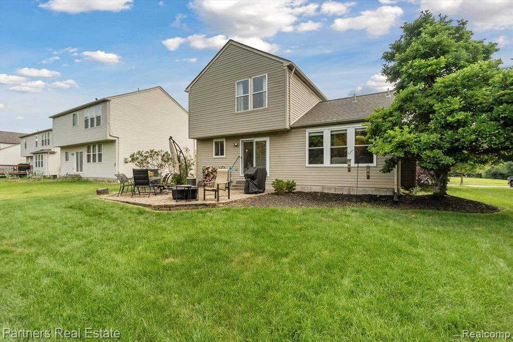9955 W Avondale Circle, Ypsilanti, MI 48198 — Photo 34