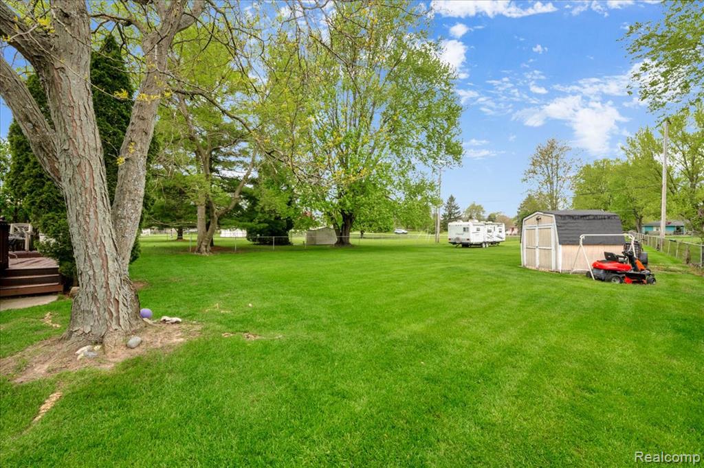 6332 Windham Place, Grand Blanc, MI 48439 — Photo 30