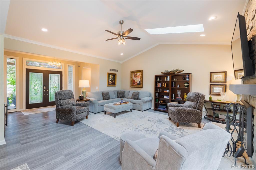 9158 Manchester Boulevard, Grosse Ile, MI 48138 — Photo 9