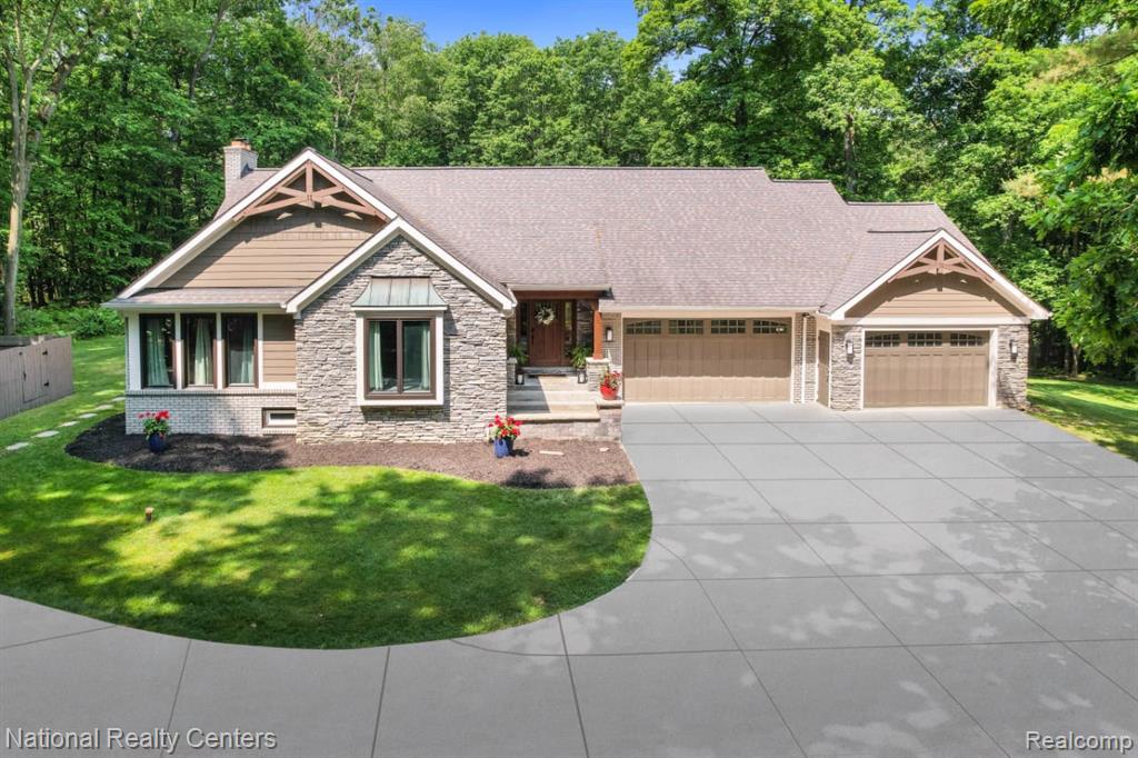 11500 Lisa Lori Lane, South Lyon, MI 48178 — Photo 3