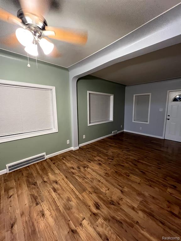 7567 TOEPFER Road, Warren, MI 48091 — Photo 10