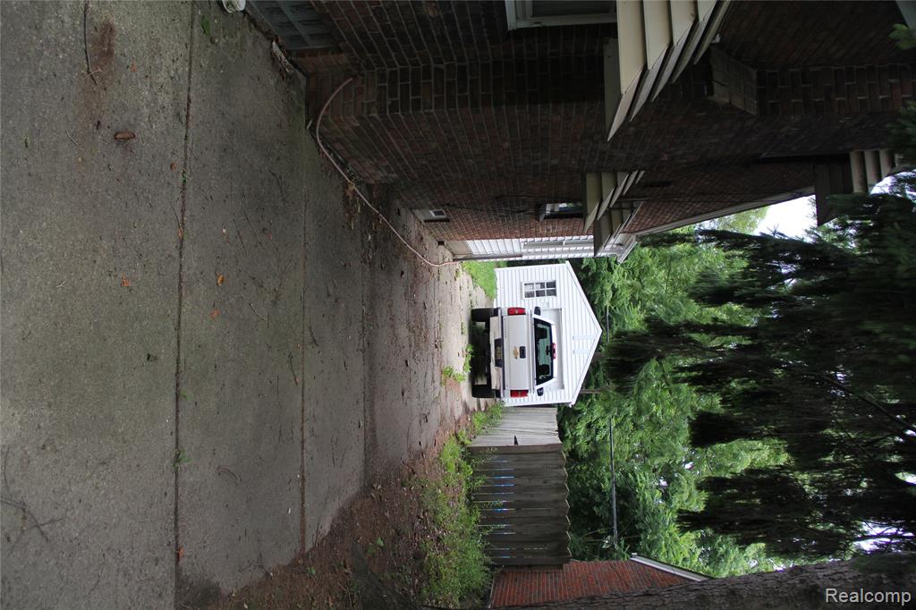 11470 E Lakepointe Street E, Detroit, MI 48224 — Photo 6