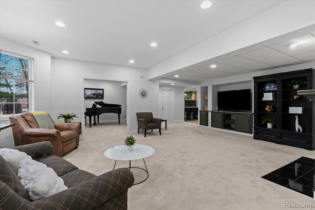 5828 Wyndam Lane, Brighton, MI 48116 — Photo 33