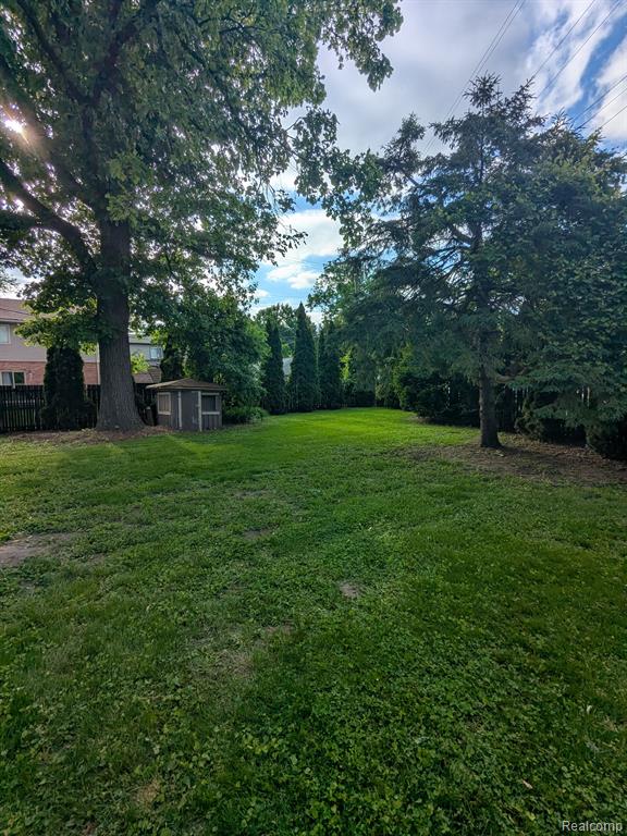 4208 CROISSANT Street, Dearborn Heights, MI 48125 — Photo 18