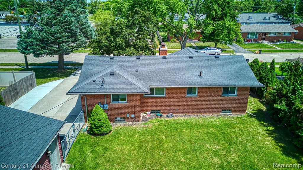 8943 ROSLYN Street, Livonia, MI 48150 — Photo 19