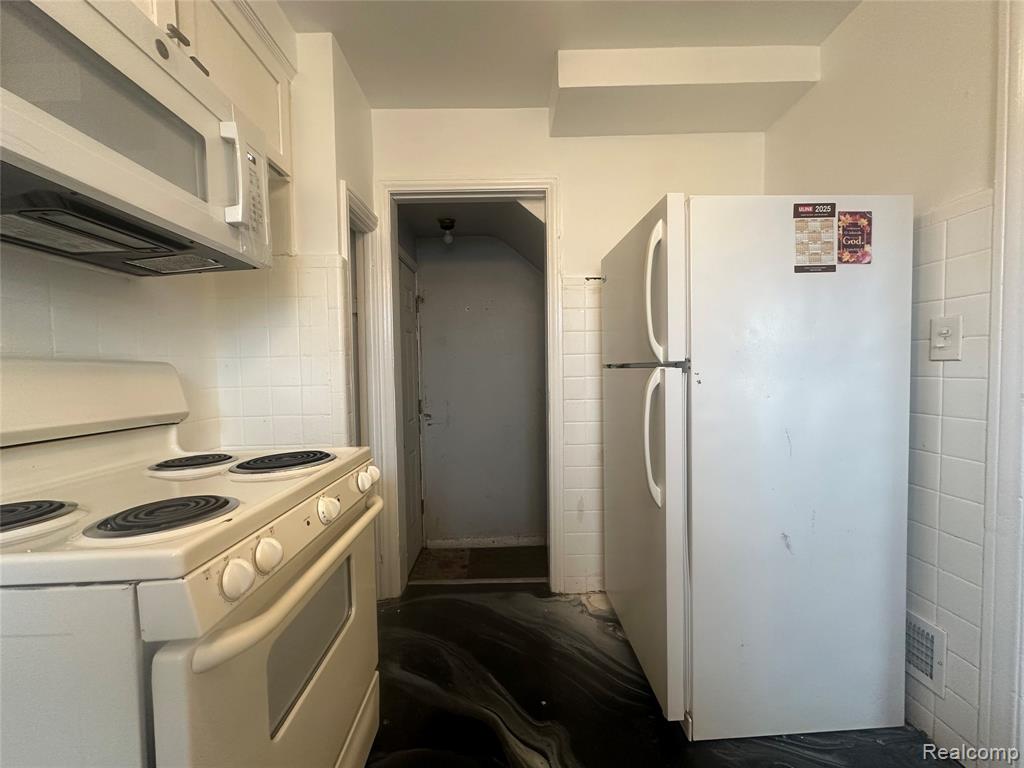 11566 Sanford Street, Detroit, MI 48205 — Photo 9