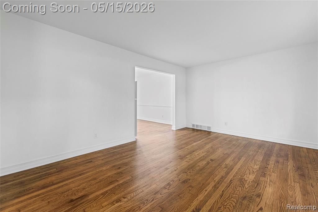29687 Boewe Drive, Warren, MI 48092 — Photo 14