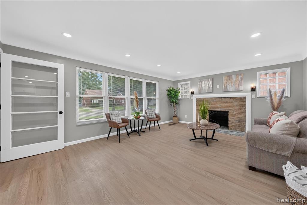19391 Sussex Street, Detroit, MI 48235 — Photo 4