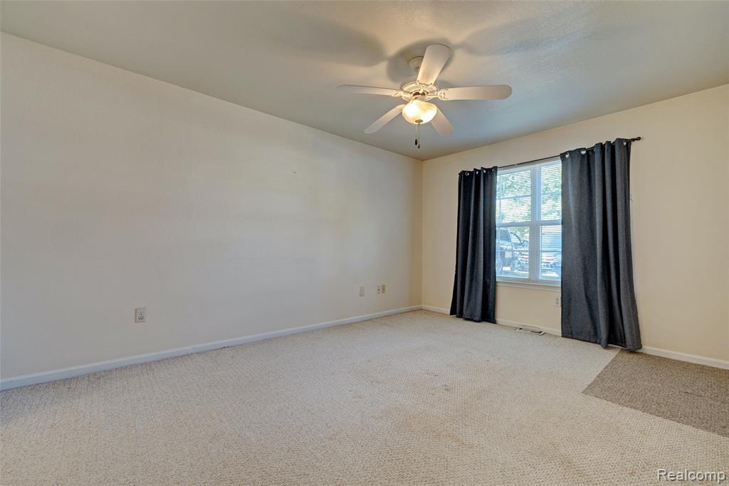 12364 Saint Andrews Way, 66, Fenton, MI 48430 — Photo 24