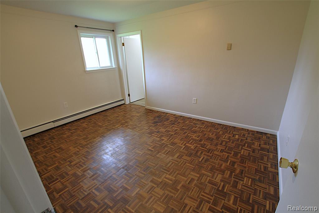 5404 Miller Road, Swartz Creek, MI 48473 — Photo 18