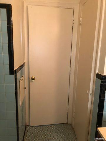 8620 PIERSON Street, Detroit, MI 48228 — Photo 11