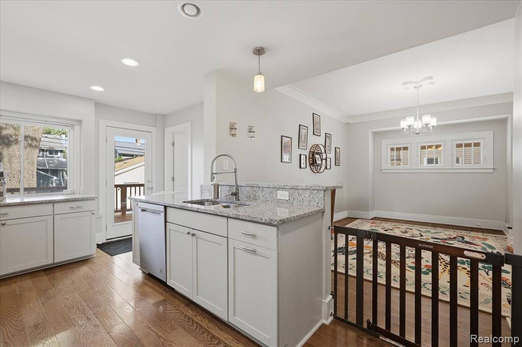 707 S Laurel Street, Royal Oak, MI 48067 — Photo 12