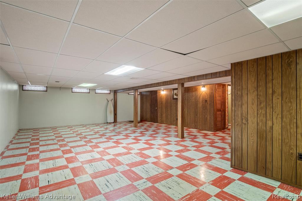 7562 Terri Drive, Westland, MI — Photo 24
