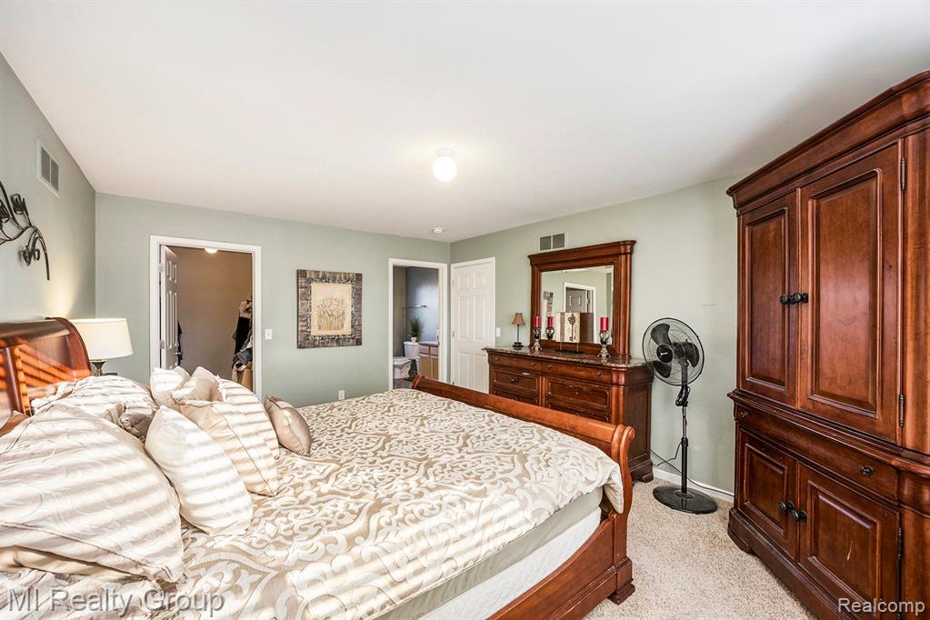 53147 Ashley Drive, New Baltimore, MI 48047 — Photo 19