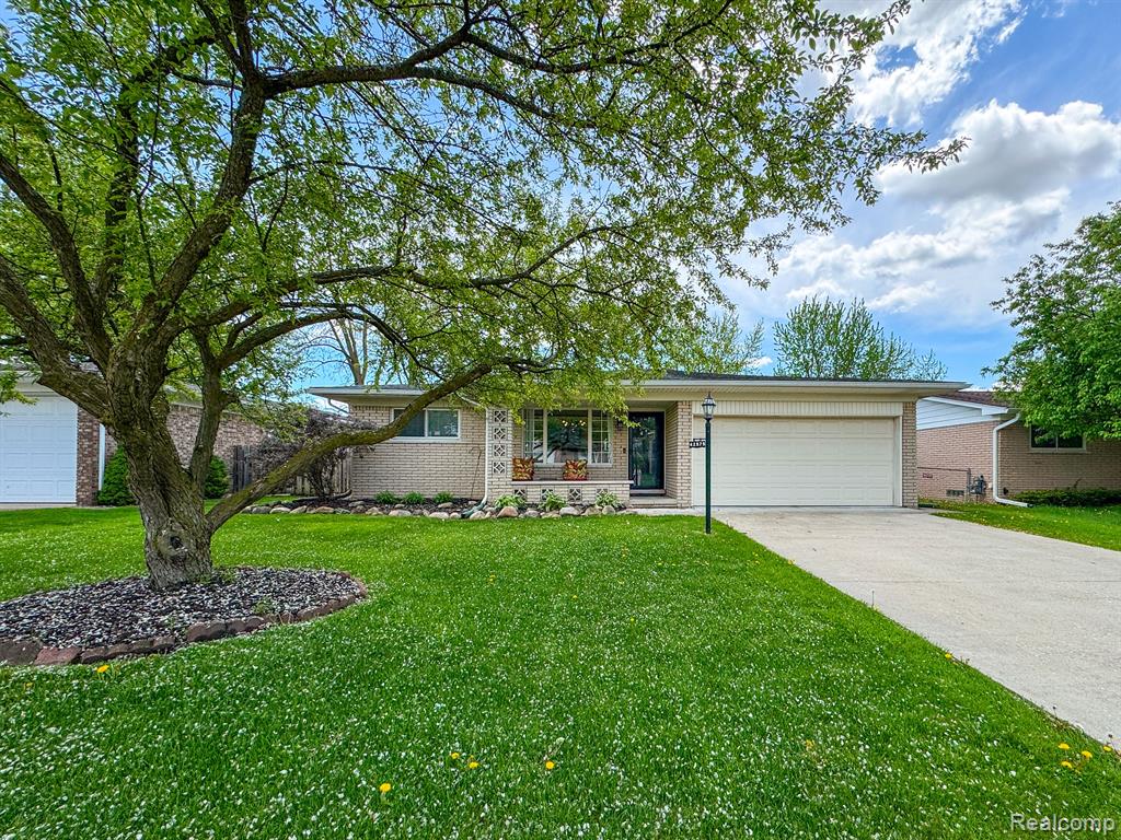42979 SAXONY Road, Canton, MI 48187 — Photo 33