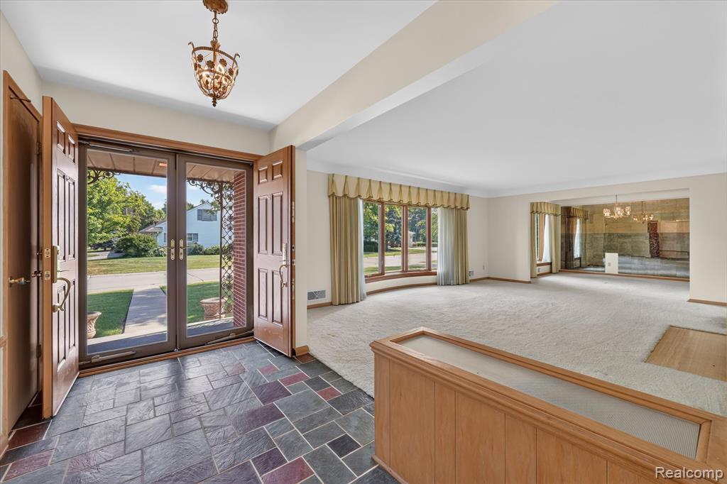 3 Shorecrest Circle, Grosse Pointe, MI 48236 — Photo 7
