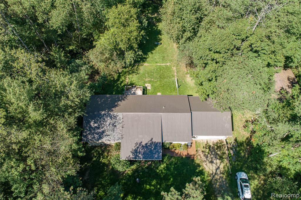6855 Lyons Road, Imlay City, MI 48444 — Photo 10